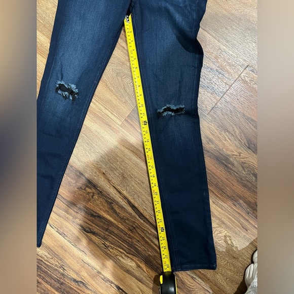rag & bone Dark Blue Ripped Skinny Jeans Knee Rips EUC very Stylish Jeans - Picture 9 of 9